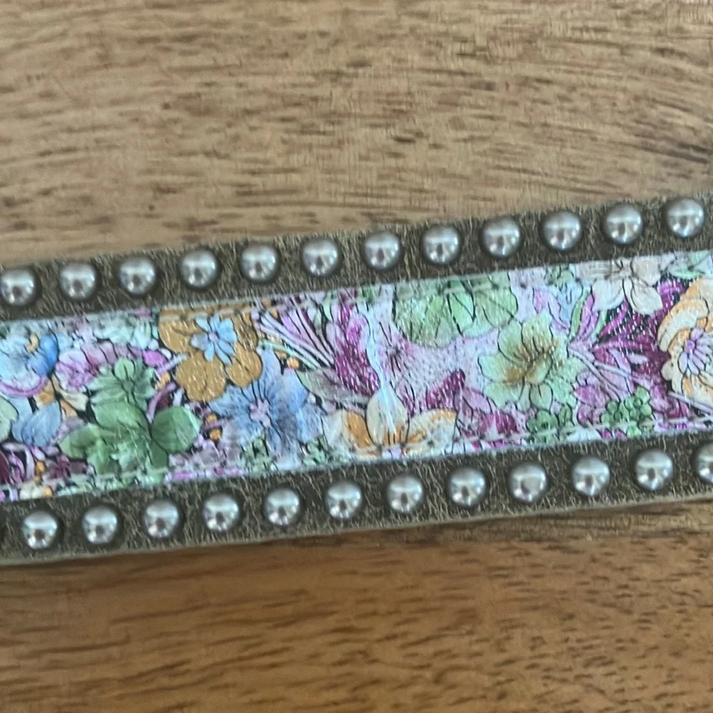 Leatherock 34”l Suede Floral Inlay Belt w/ Crystal Buckle Studded Boho hippie